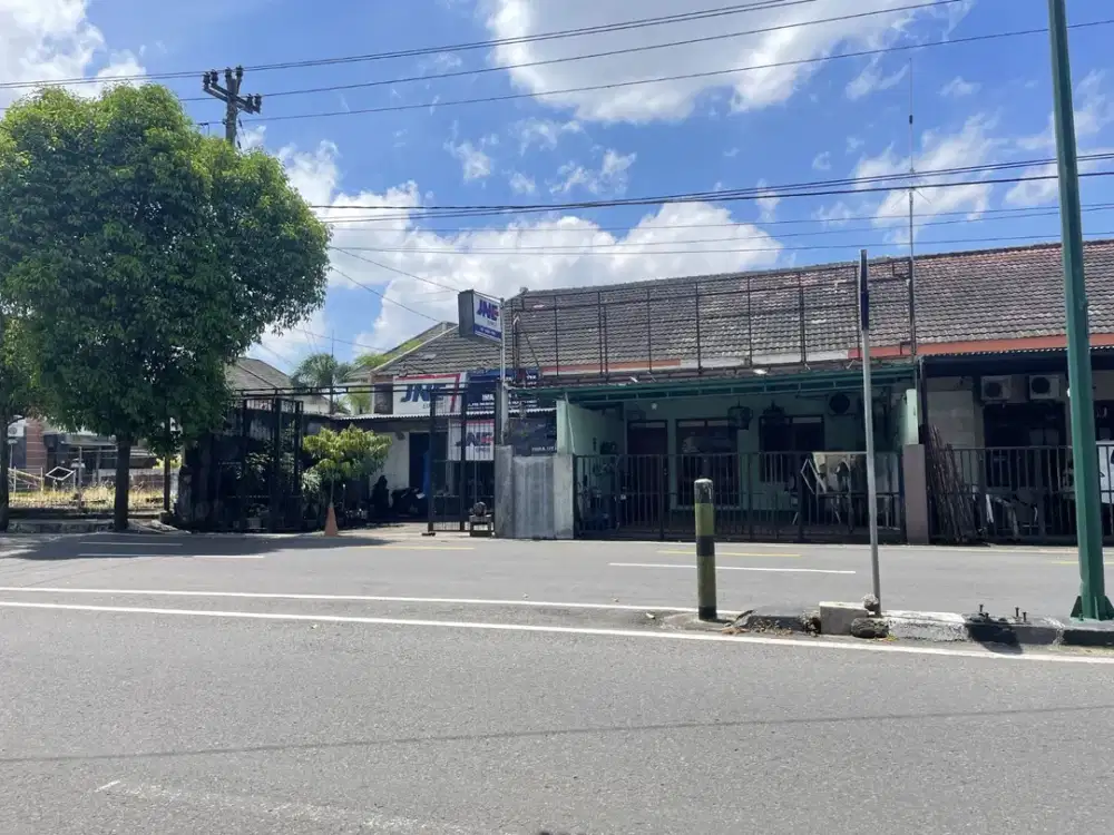 Dijual tanah bonus rumah lokasi jalan HOS Cokrominoto 4 menit ke malioboro yogyakarta