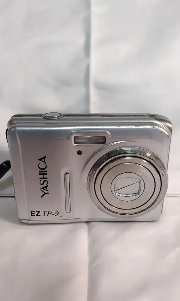 Kamera Digital Yashica EZ TP-9