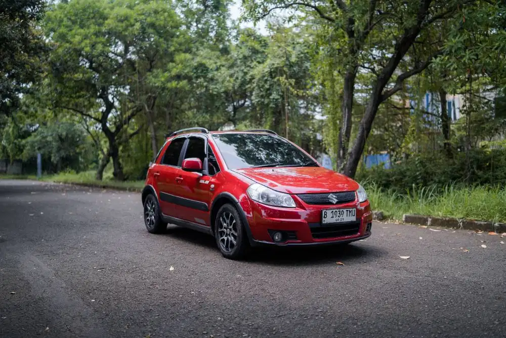 Dijual Suzuki SX4 X-Over Mt thn 2009 Gress