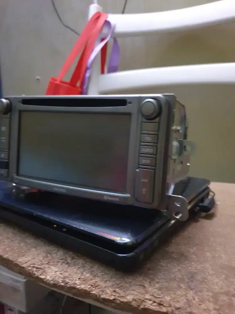 Head unit fortuner 2013