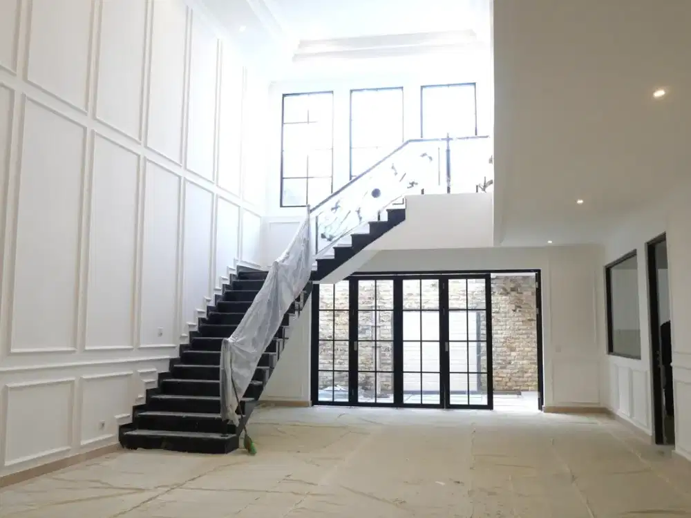 Rumah Mewah Baru Renovasi Bisa Untuk Usaha Di Cipinang