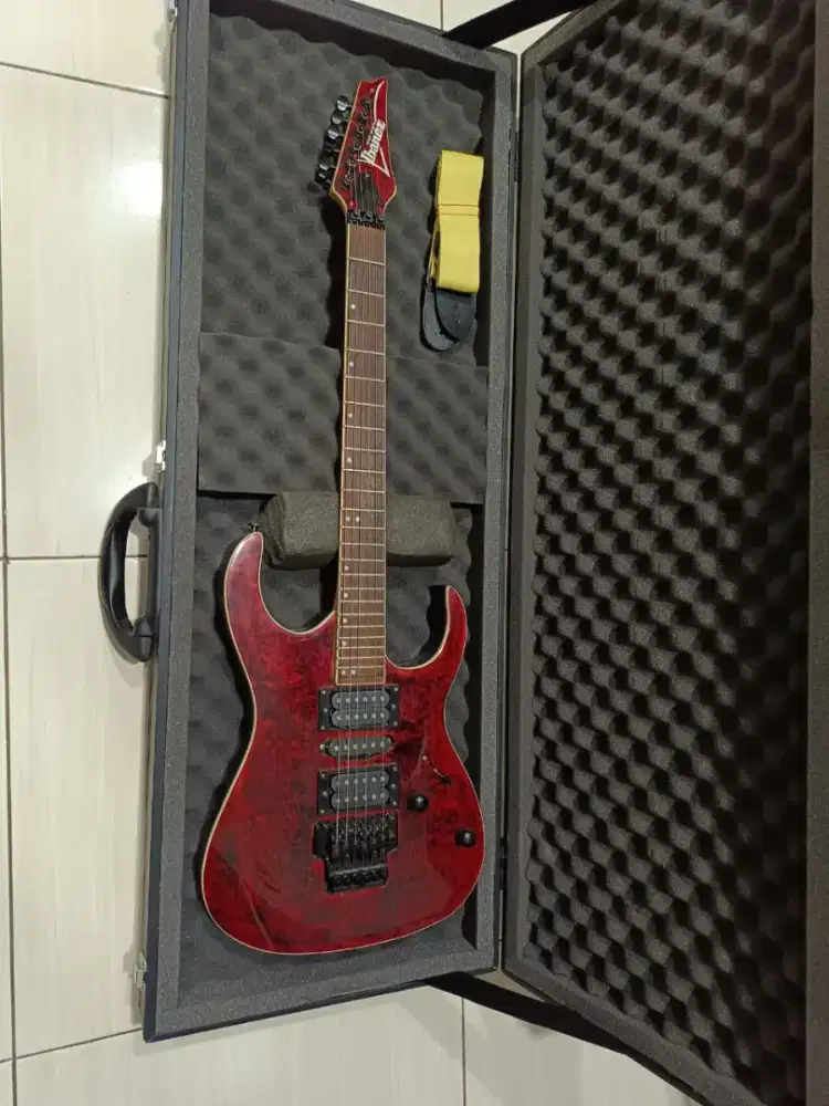 Gitar Ibanez premium