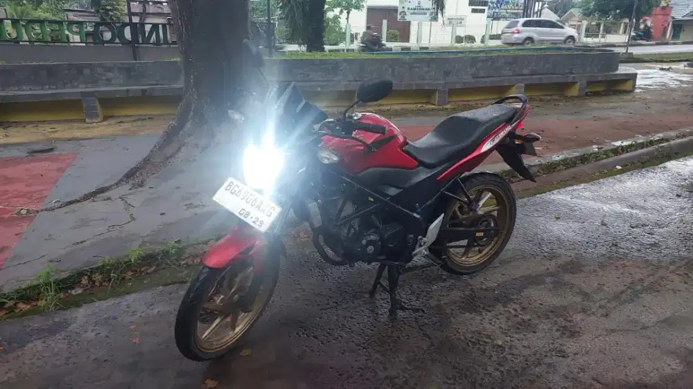 CB150R MERAH DOFF