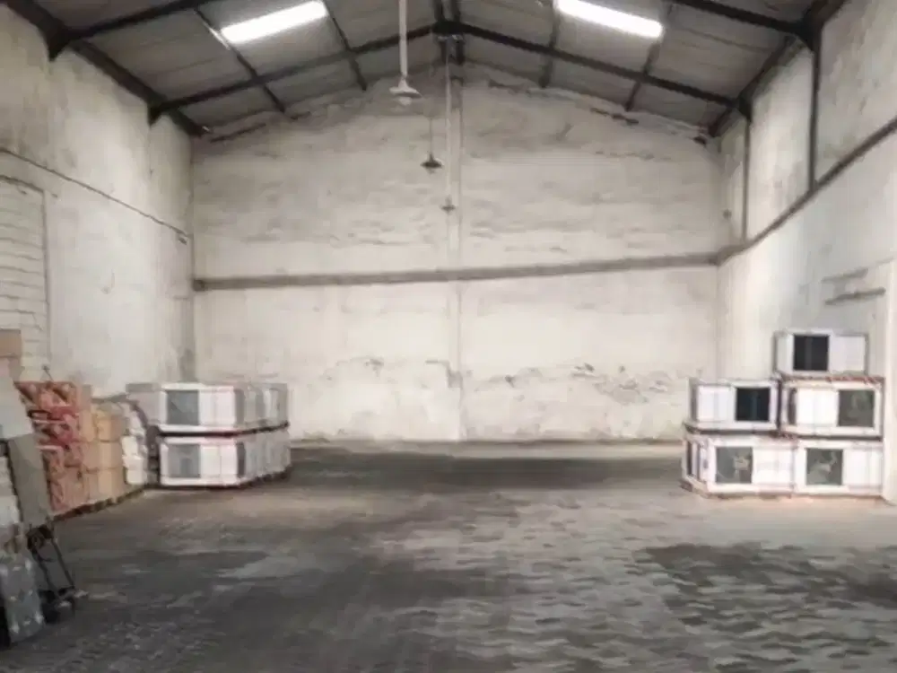 Gudang Margomulyo MURAH, STRATEGIS