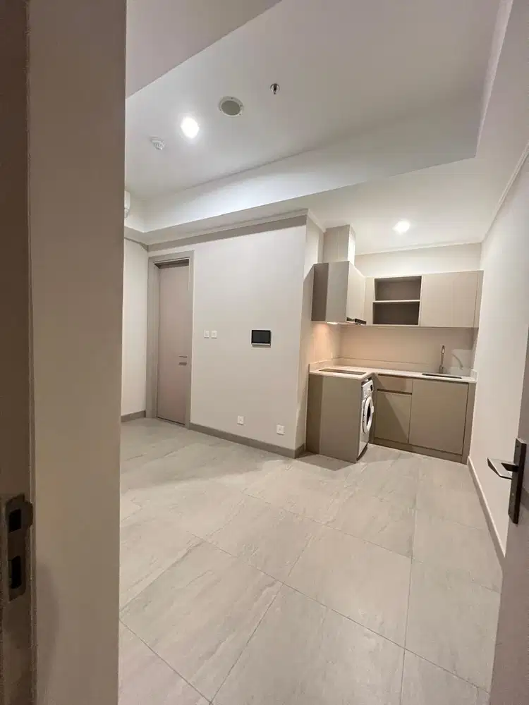 disewakan 2 bedroom semi furnish luas 49 + Gordyn Menara Jakarta