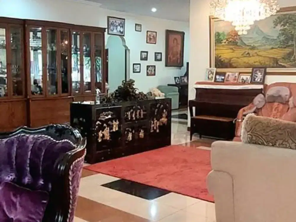 Dijual Rumah Lama Layak Huni .Jln Kemang Timur Raya .Jakarta- selatan Kel Bangka  Kec Mp Prapat