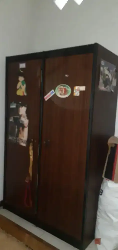 JUAL LEMARI BAJU KAYU LIGNA