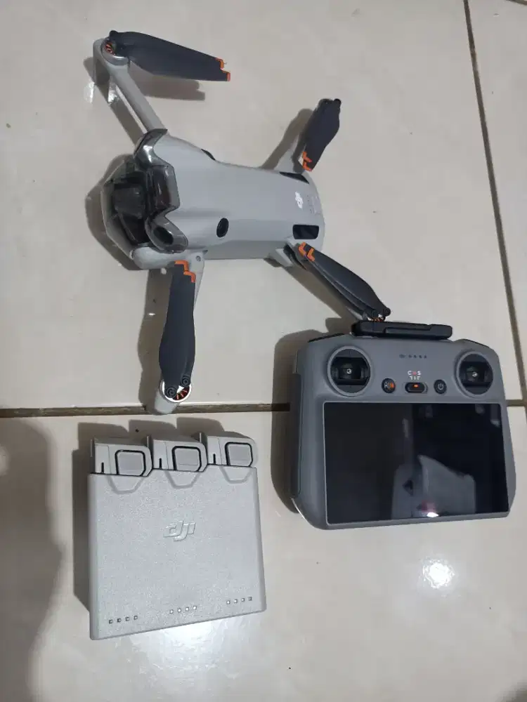 Dji Mini 4 Pro Rc2 Fly More Combo