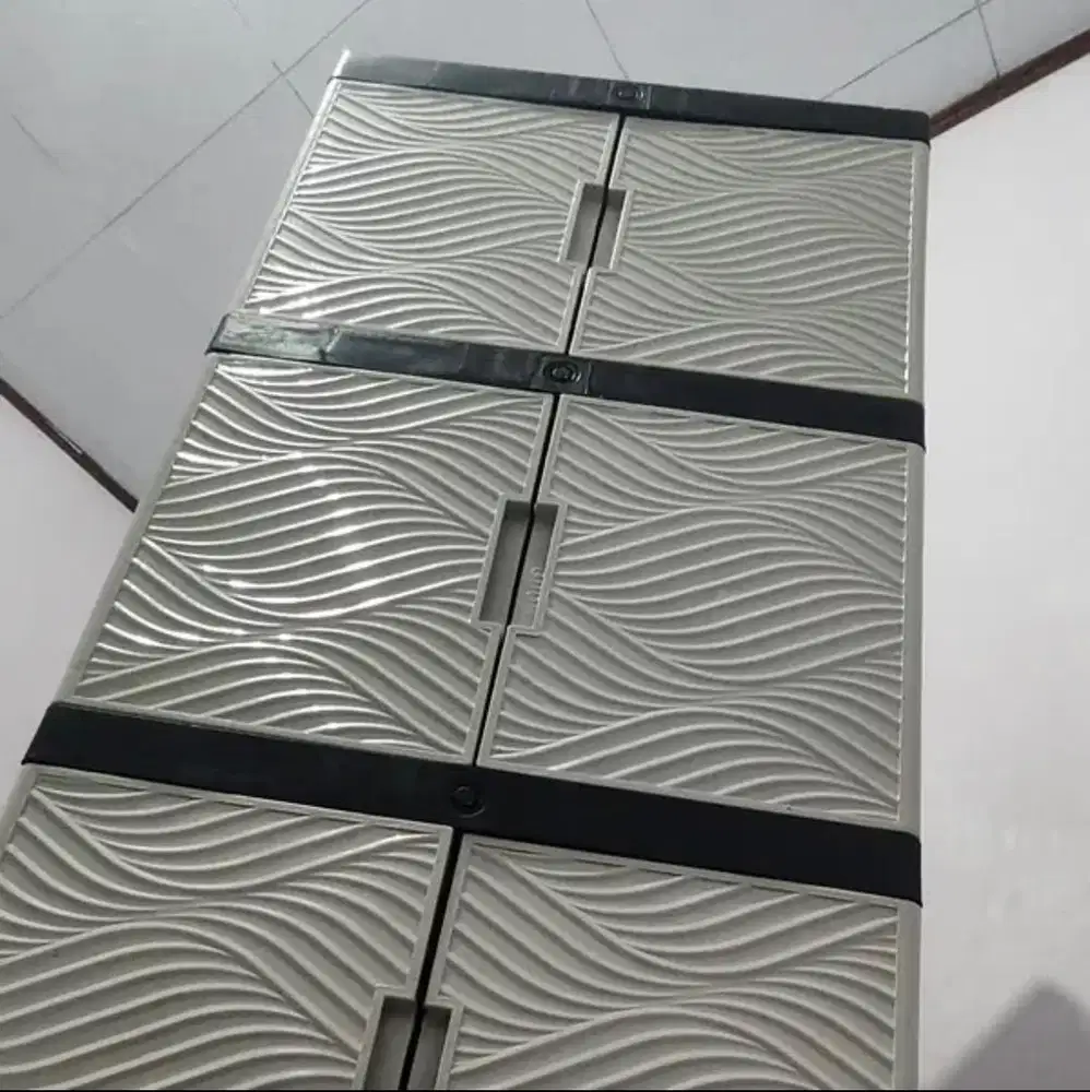 lemari plastik 4 susun