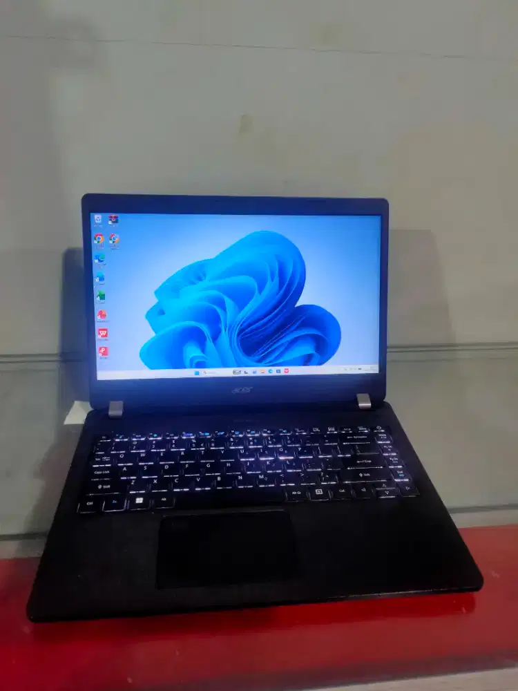 Acer travelmate core i5 gen 10