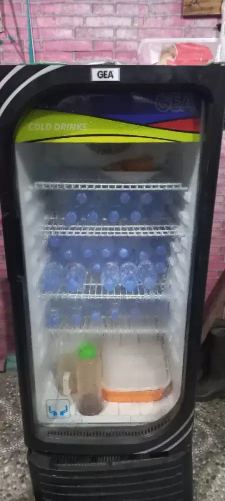 Dijual Showcase MURAH