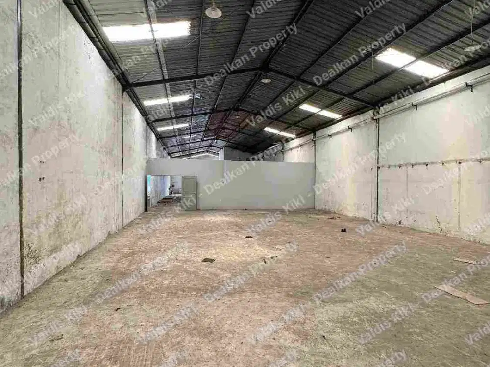 GUDANG KOMERSIAL STRATEGIS DI MARGOMULYO PERMAI SURABAYA BARAT