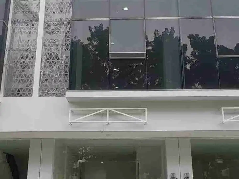 Turun 850JT! Ruko Pasar Modern BSD 3 Lantai – Hadap Jalan Raya, 3,95M Nego
