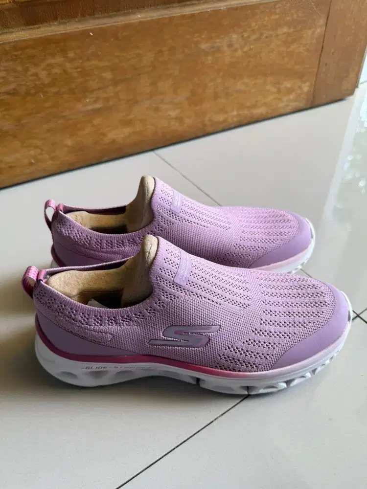 Sepatu Wanita Skechers Go Run