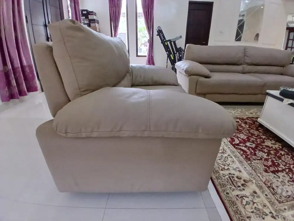 Kursi Sofa dan Meja