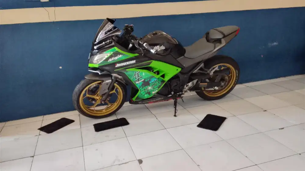 # Forsale Kawasaki ninja fi 2016 gres orisinil
