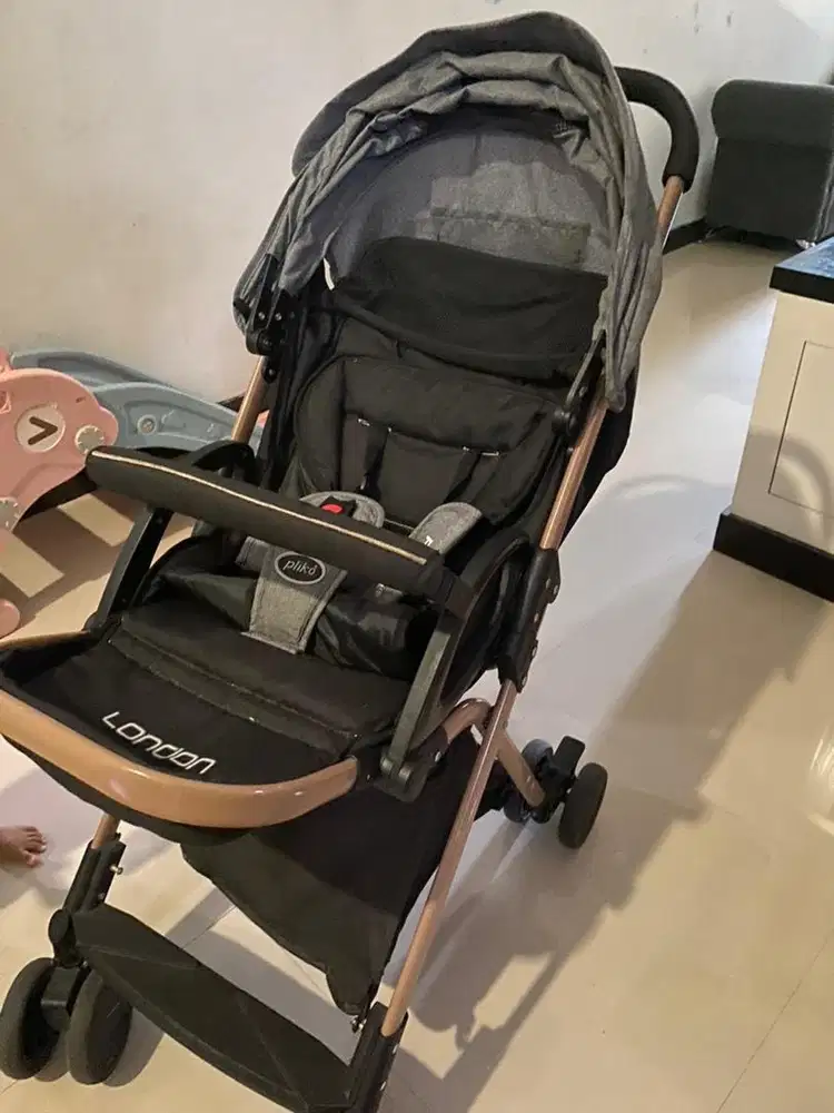 Stroller pliko london masih bagus sekali