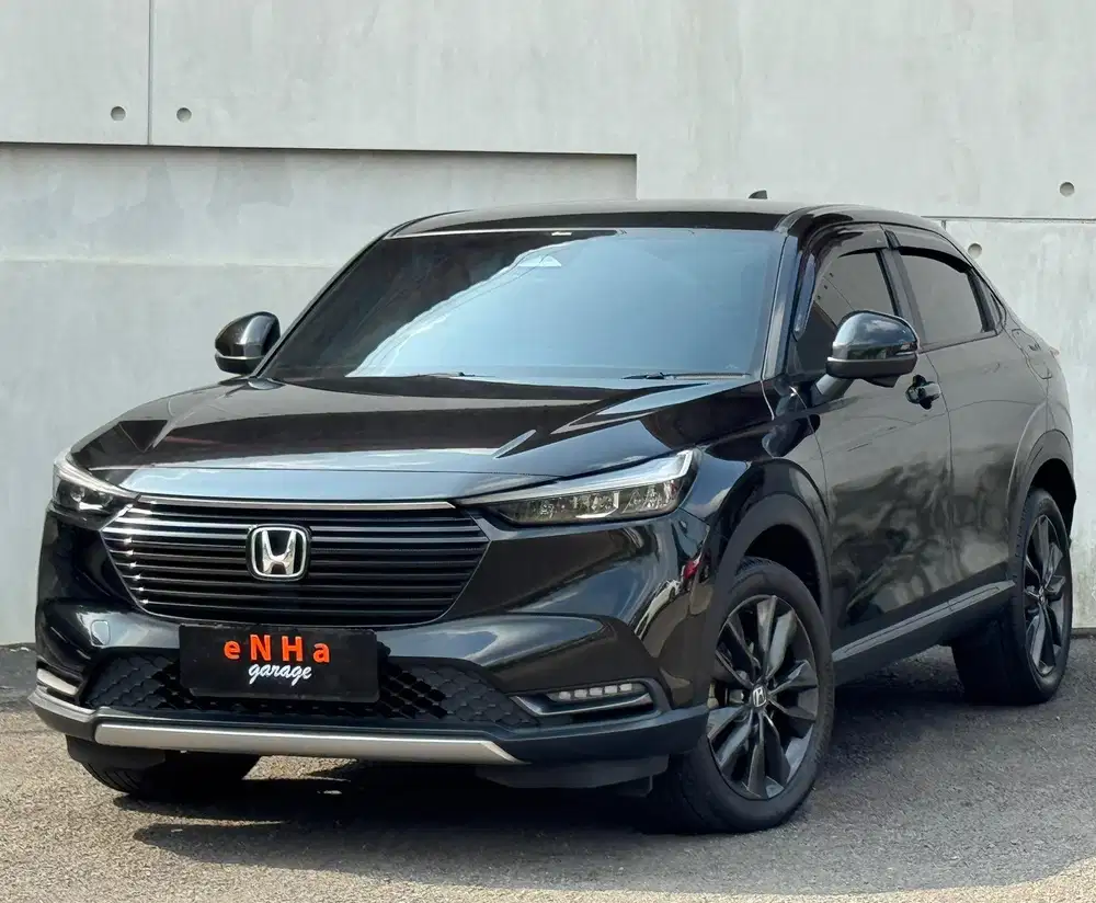 Plat H.. NEW HRV SE 1.5 Automatic 2023.. eNHa garage Semarang..