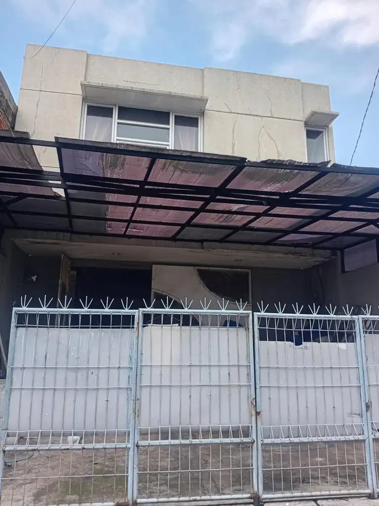 GUDANG dijual cocok untuk ekspedisi atau workshop