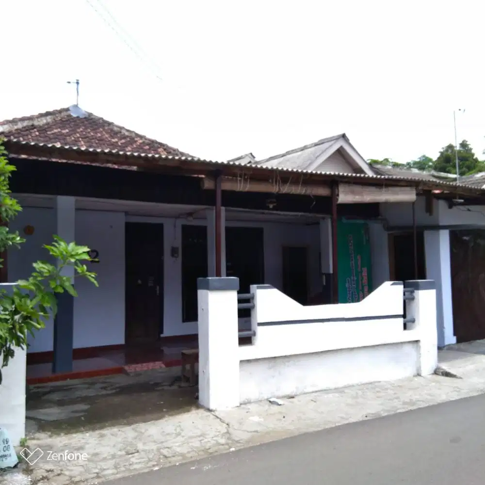 DIJUAL TANAH + RUMAH HOOK STRATEGIS | SHM | Kediri Kota | Cocok Usaha