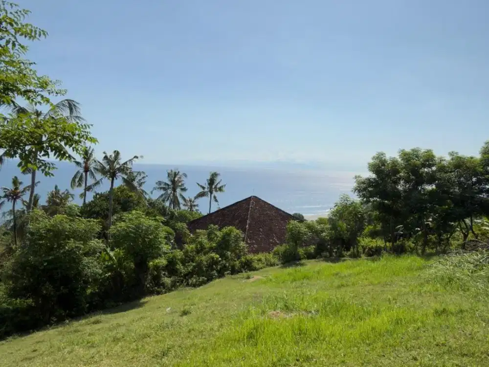 Tanah view laut Lokasi premium di central Senggigi dekat sheraton hotel