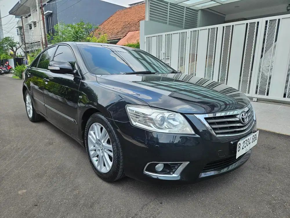 Toyota Camry 2.4 V AT Tahun 2010