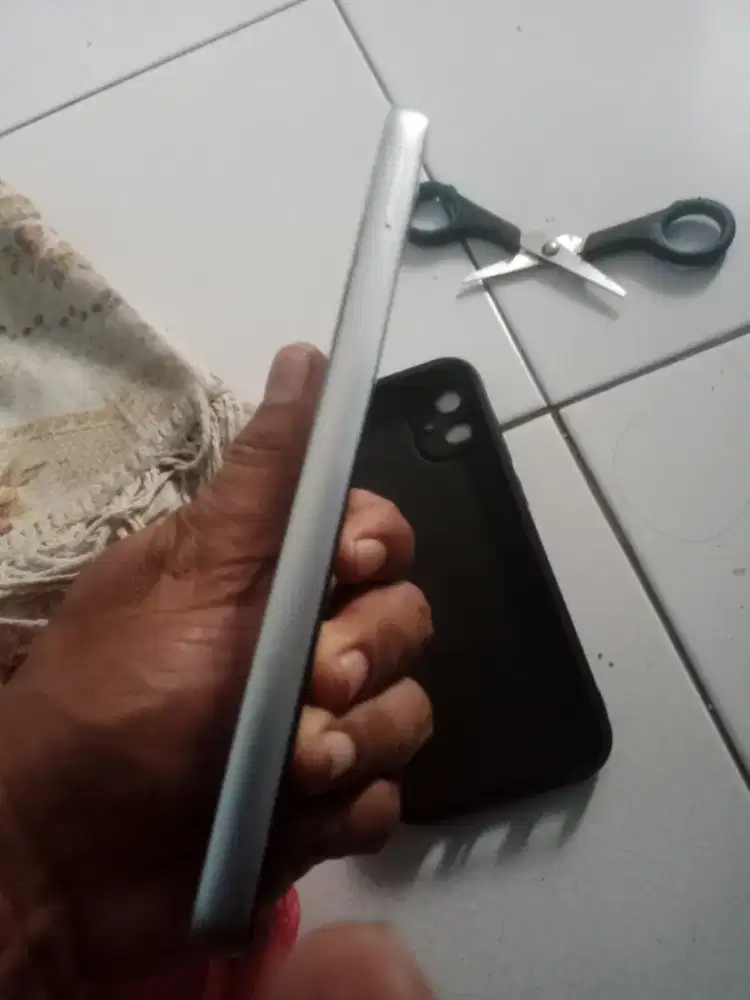 Samsung a05 ram 4/64 kardus masih ada minus hp mati total