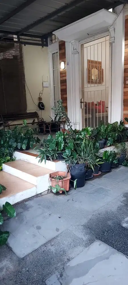 Rumah di jual 2 lantai siap huni di citra gran cibubur