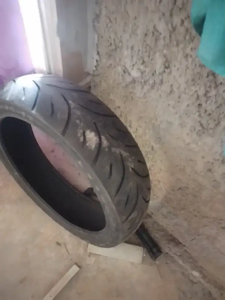 Ban motor ring 17. 130/70