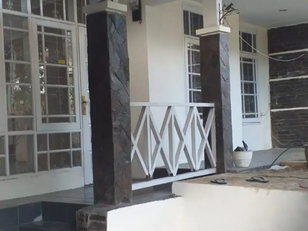 Disewakan Rumah Terawat Siap Huni Di Kawasan Cikutra Atas Bojong Koneng Dekat Widiatama