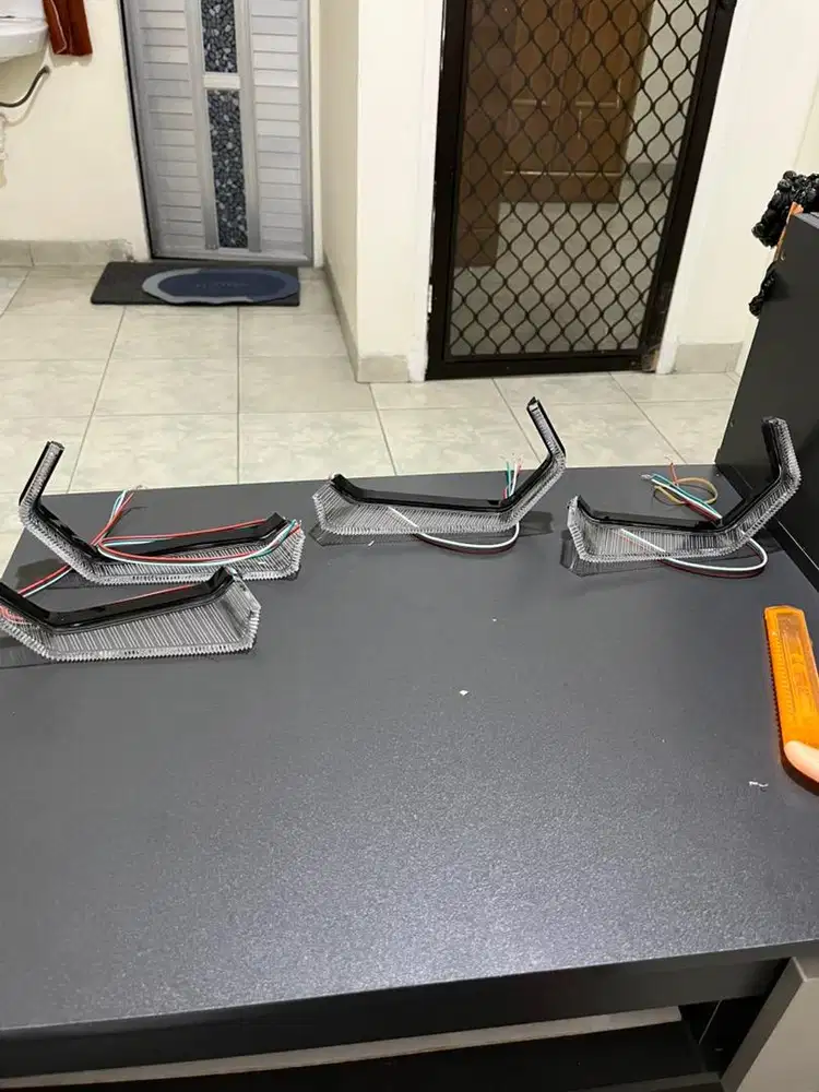 slim frame innova reborn model bmw