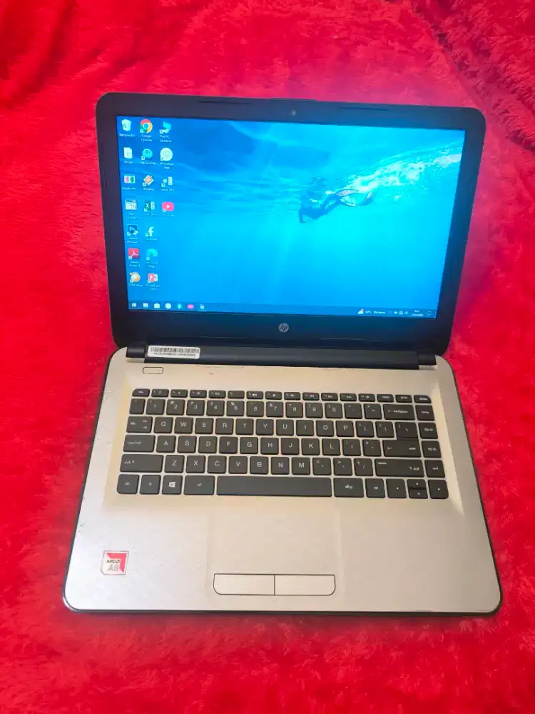 DI JUAL LAPTOP HP SLIM,AMD A8-7410,RAM 8 GB,HDD 500 GB.garansi 1 bulan