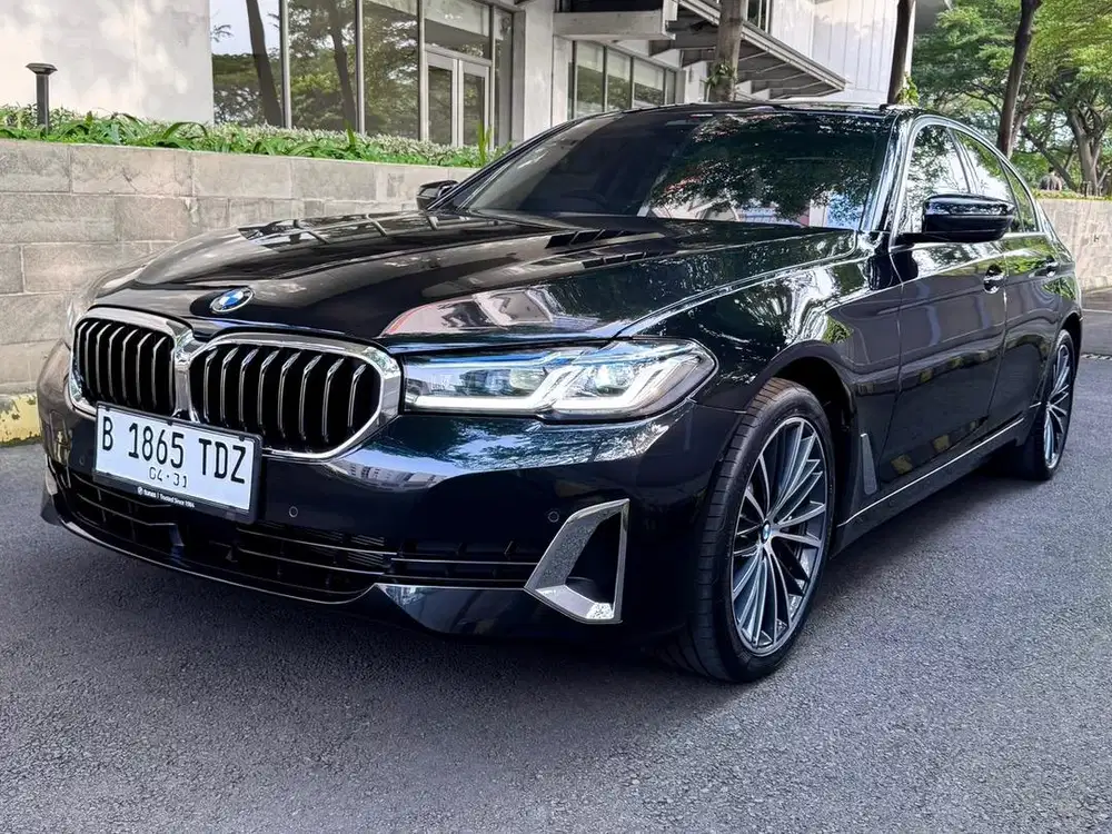 Odo 13rb BMW 530i Opulence G30 2022 BMW 520i 2023