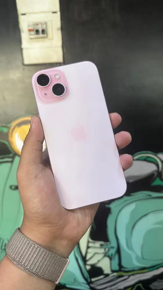 iPhone 15 256 GB iBox