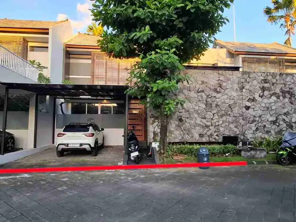 Rumah Komplek Elit One Gate System Sunset Road Kuta