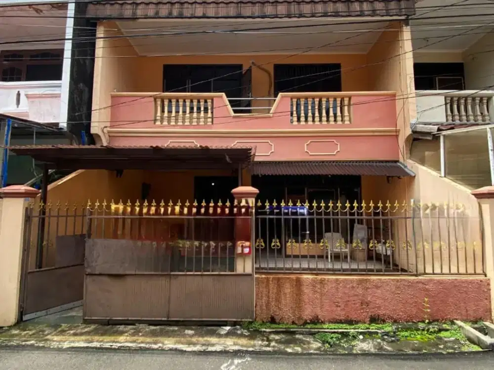 *RUMAH BAGUS DALAM KOMPLEK STRATEGIS di GROGOL PETAMBURAN JAKARTA BARAT*