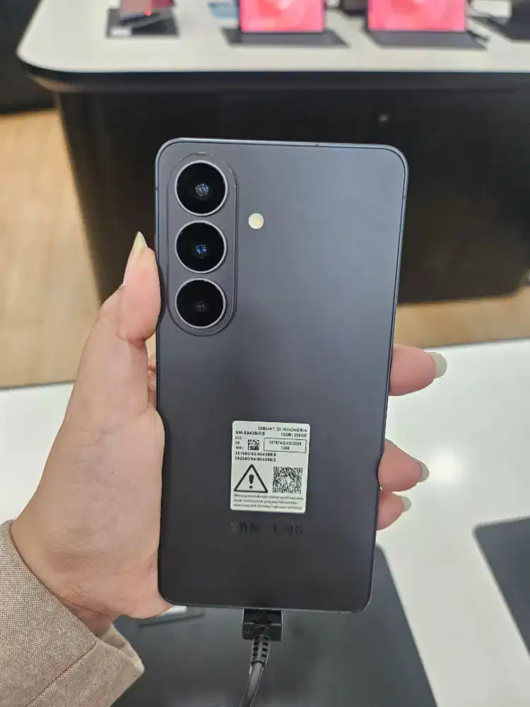 SAMSUNG GALAXY S26 BASE 512GB