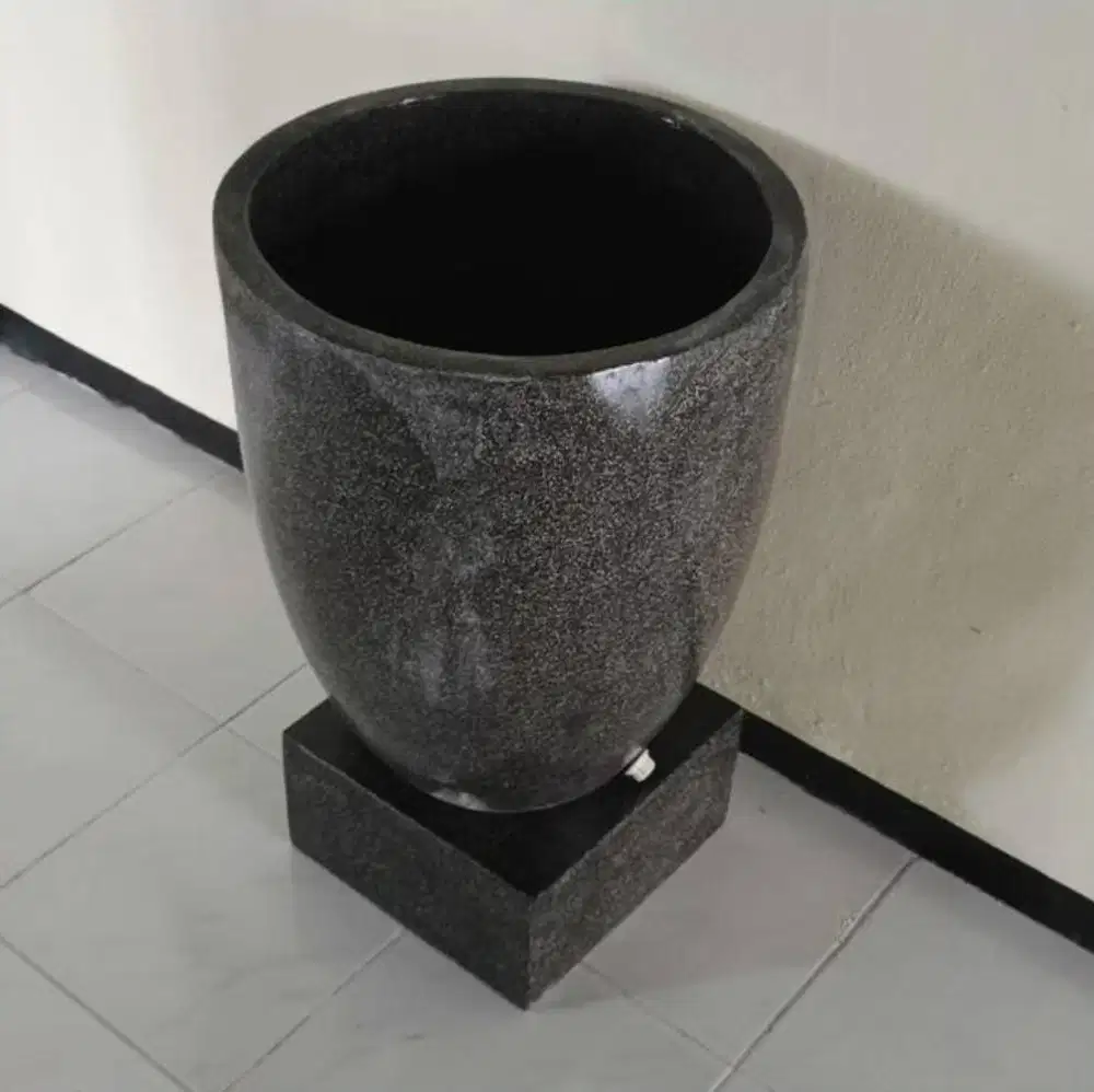 Bak Mandi Uin Hitam Terazzo