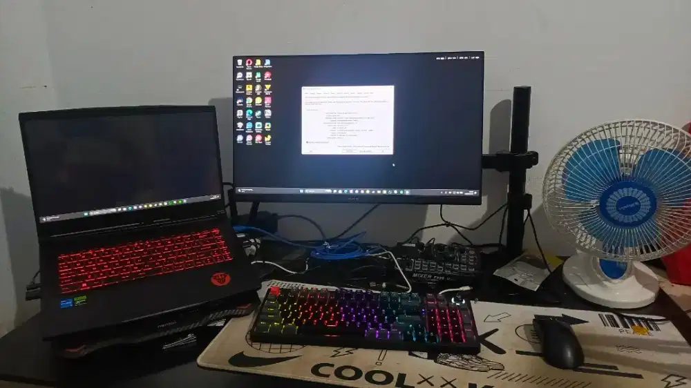 1 Set laptop gaming + monitor gaming