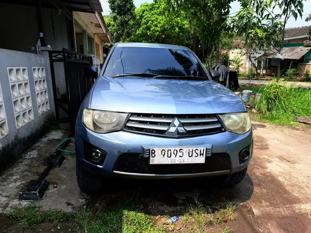 Mitsubishi Strada Triton 2010 Diesel