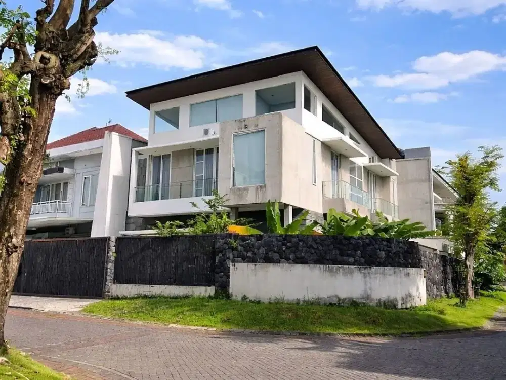 Dijual rumah san antonio pakuwon city