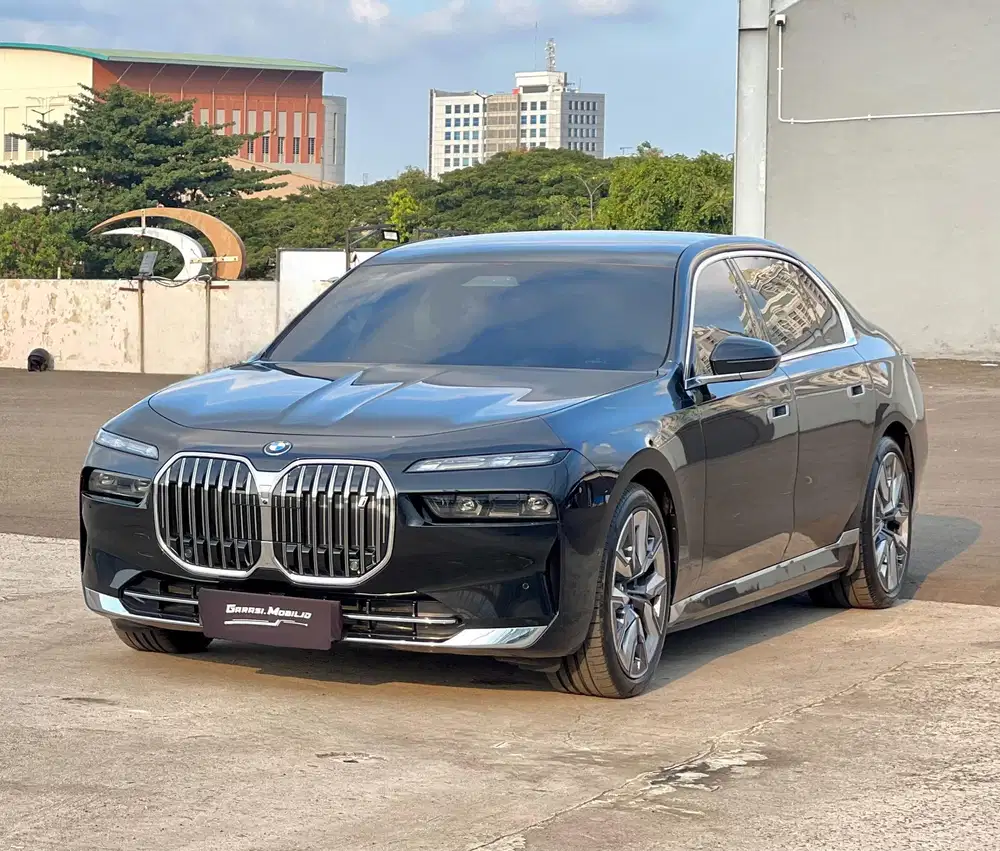 BMW i7 Xdrive60 Grand Lusso G70 2024 / 2025 / Odo 2rbu Miles