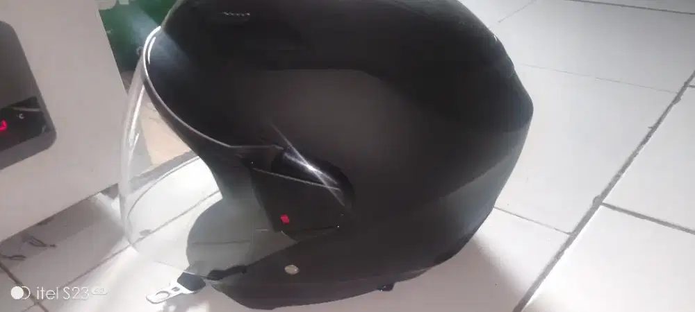 zeus helmet maharin aja masih baru