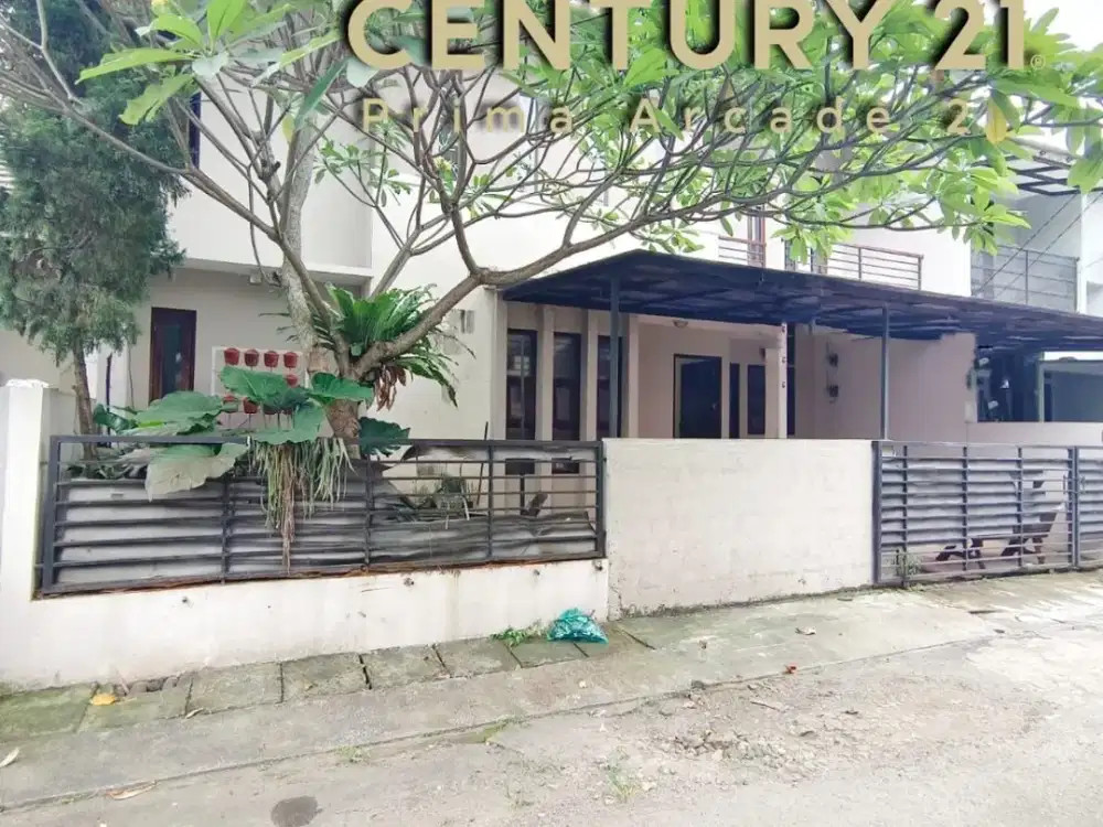 Dijual rumah strategis dekat pusat belanja di Bintaro Tangsel LR-9732