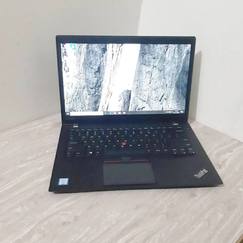 Laptop Lenovo T470s Core i7 6600u Ram 8GB SSD WIN *RRC
