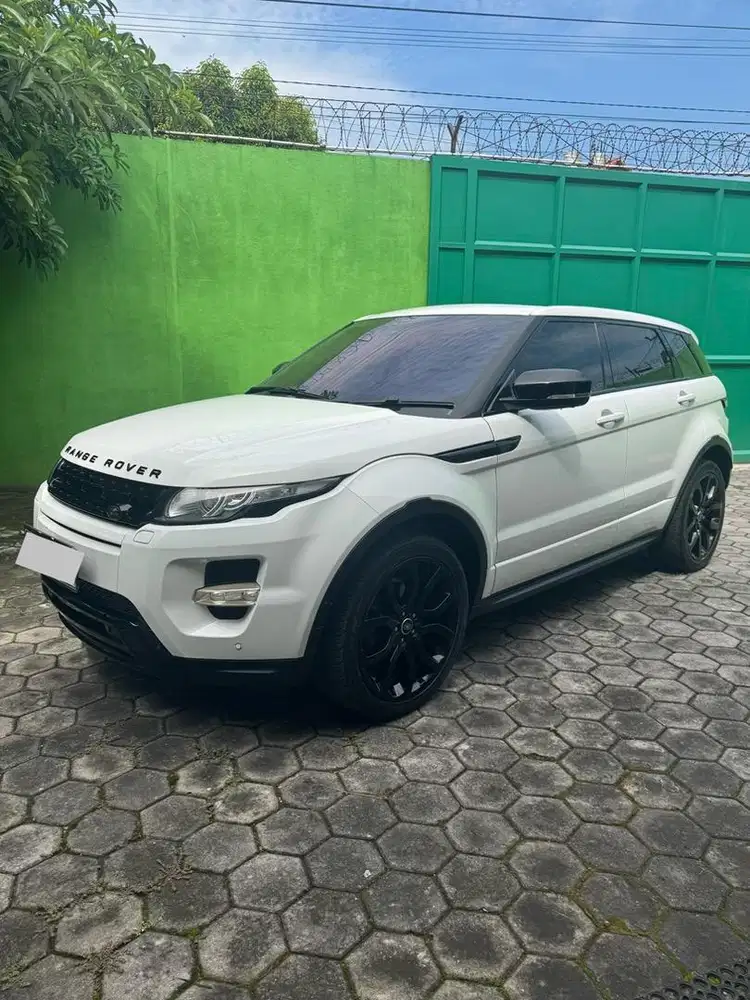 LAND ROVER RANGE ROVER EVOQUE 2.0 A/T TAHUN 2013