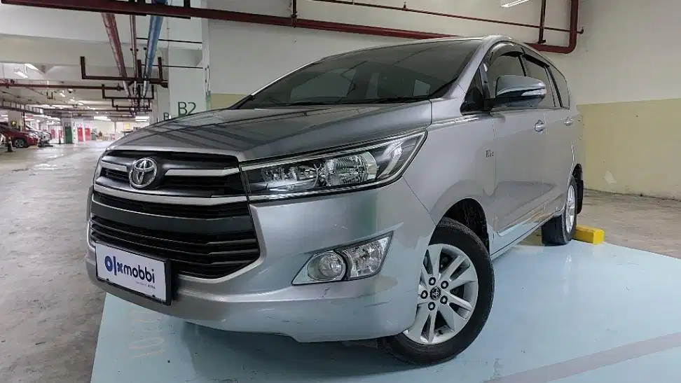 DP MURAH Toyota Kijang Innova 2.0 G Bensin-AT 2017 Silver CAFVD