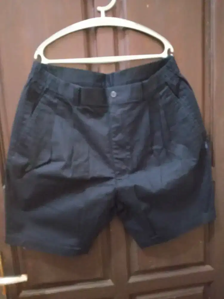 Preloved celana chinos pria kenz0 ori