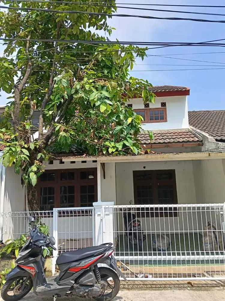 Disewakan Rumah 2 Lantai