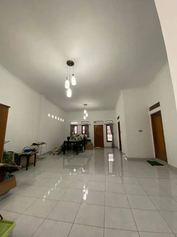 Dijual Rumah Impian Nan Asri di Sariwangi Bandung